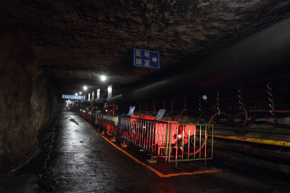 地下礦山安全監測系統中CO報警傳感器的應用